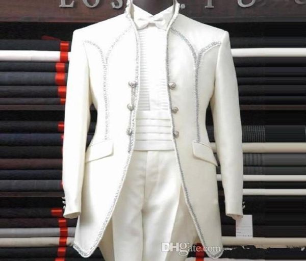 2020 new white man suits shawl lapel three button bow tie groomsman tuxedos men wedding suits beautiful 7851125982, Black;gray
2020 new white man suits shawl lapel three button bow tie groomsman tuxedos men wedding suits beautiful 7851125982, Black;gray