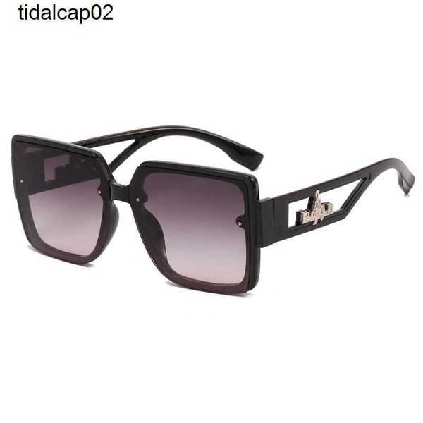new style ladies' fashion sunglasses big square anti ultraviolet sunglasses sunglasses 5338, White;black
new style ladies' fashion sunglasses big square anti ultraviolet sunglasses sunglasses 5338, White;black