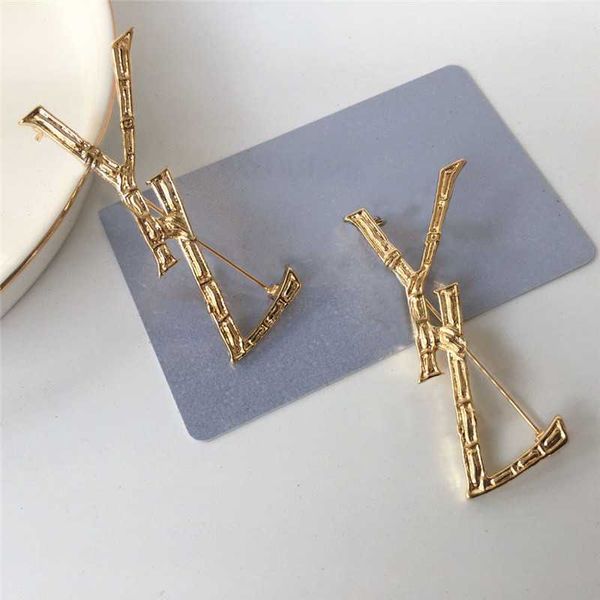 fashion designer brooch for women luxury gold jewelry ladies dress accessory pins womens pearl brooches brand breastpin leency brosche7je8, Gray
fashion designer brooch for women luxury gold jewelry ladies dress accessory pins womens pearl brooches brand breastpin leency brosche7je8, Gray