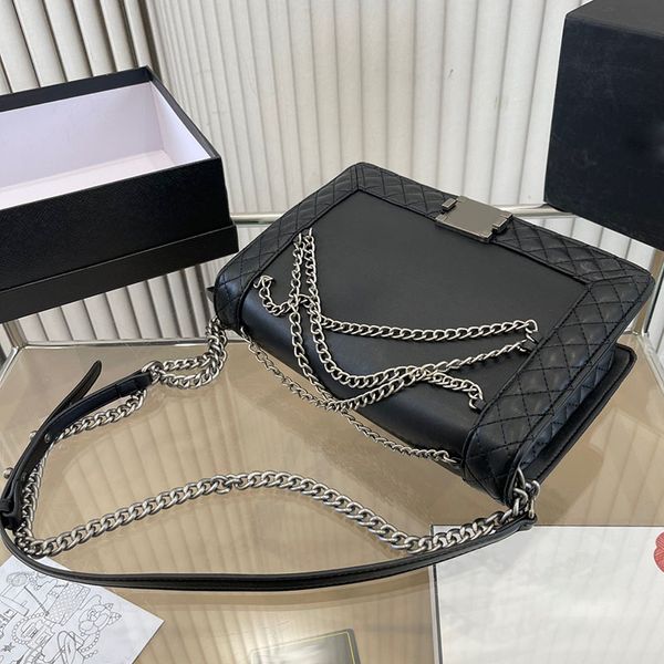 vintage boy women designer flap bag aged silver metal hardware chain adjustable leather strap crossbody shoulder handbag large capacity luxu
vintage boy women designer flap bag aged silver metal hardware chain adjustable leather strap crossbody shoulder handbag large capacity luxu