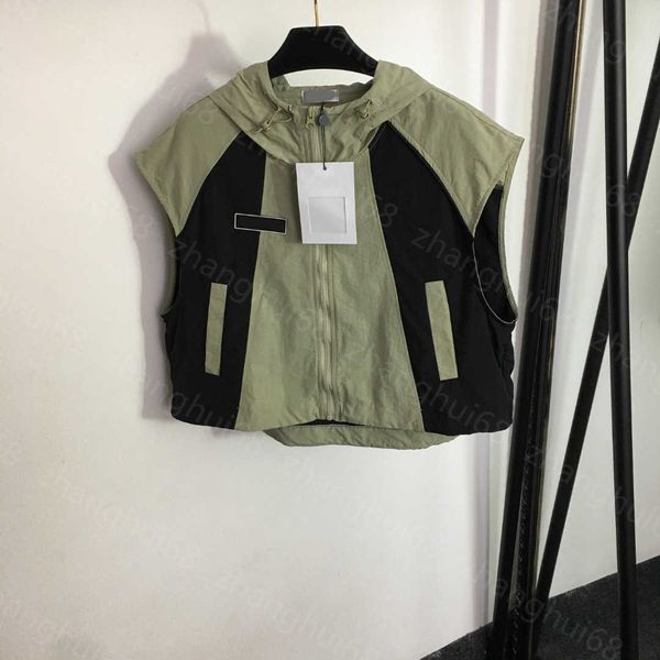 23ss womens designer clothing waistcoat casual waistcoats color matching vest hooded a-line loose vest womens clothing, Black;white
23ss womens designer clothing waistcoat casual waistcoats color matching vest hooded a-line loose vest womens clothing, Black;white