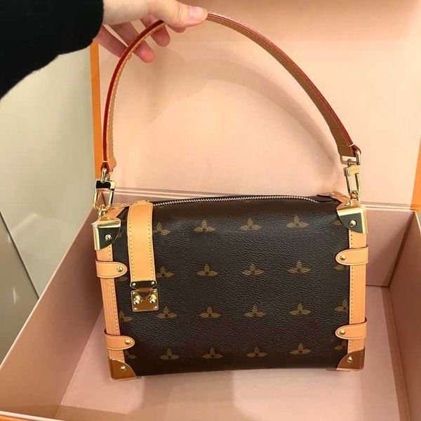 designer mans womens trunk box clutch bag shoulder bags luxury totes handbag louvis pochette lady nano genuine leather purse crossbody trave
designer mans womens trunk box clutch bag shoulder bags luxury totes handbag louvis pochette lady nano genuine leather purse crossbody trave