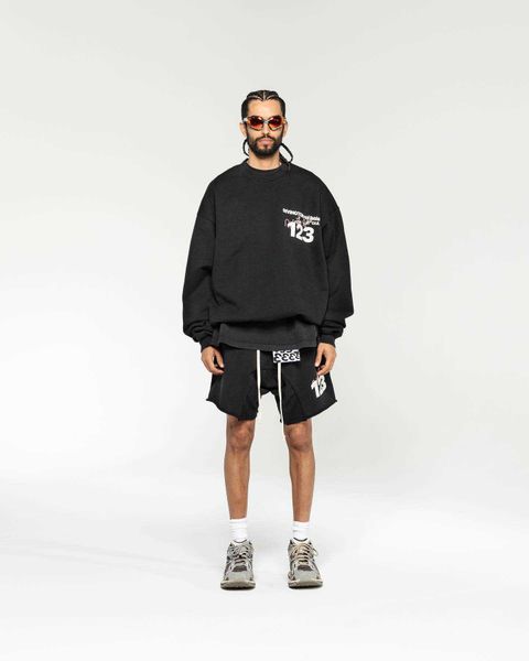 high street alphanumeric printed round neck sweater shorts set men's and women's fashion, White;black
high street alphanumeric printed round neck sweater shorts set men's and women's fashion, White;black