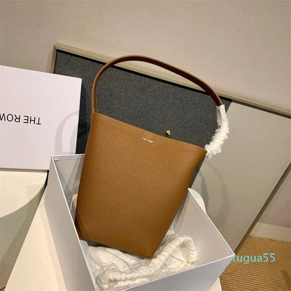the row bag park tote bag luxurys handbag designer summer beach bags shoulder womens bucket makeup underarm bags classic mens
the row bag park tote bag luxurys handbag designer summer beach bags shoulder womens bucket makeup underarm bags classic mens