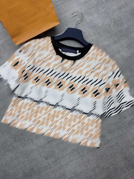 23ss womens designer clothing tee womens t-shirt round neck pure cotton vintage print chain with contrasting colors short style short sleeve, White
23ss womens designer clothing tee womens t-shirt round neck pure cotton vintage print chain with contrasting colors short style short sleeve, White