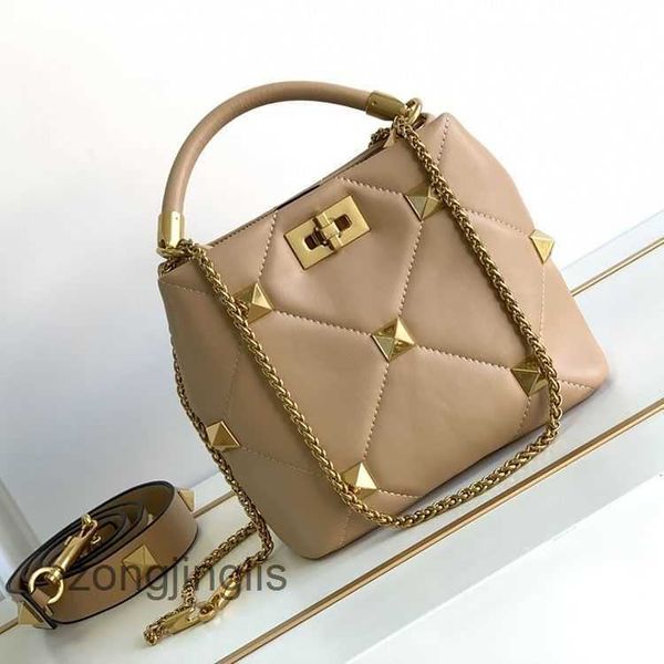 large beach valentinoc designer bags crossbody handbags classic fashion classic lady rivet women diamond grid sheepskin bucket commuting por
large beach valentinoc designer bags crossbody handbags classic fashion classic lady rivet women diamond grid sheepskin bucket commuting por