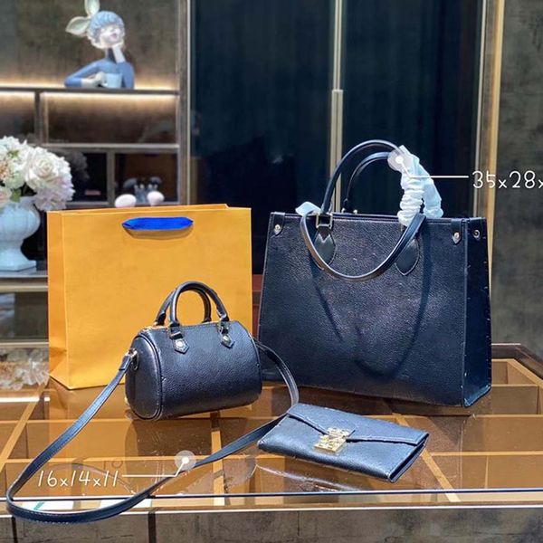 luxury designer bags shoulder bags handbags fashion classic brand trend printing three-piece set messenger bag wallet outdoor banquet
luxury designer bags shoulder bags handbags fashion classic brand trend printing three-piece set messenger bag wallet outdoor banquet
