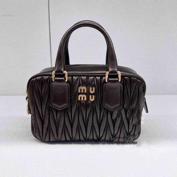 designer miumiu matelasse bowling shoulder bags hobo tote bag genuine leather handbags handle womens man luxury miu wallets crossbody undera
designer miumiu matelasse bowling shoulder bags hobo tote bag genuine leather handbags handle womens man luxury miu wallets crossbody undera