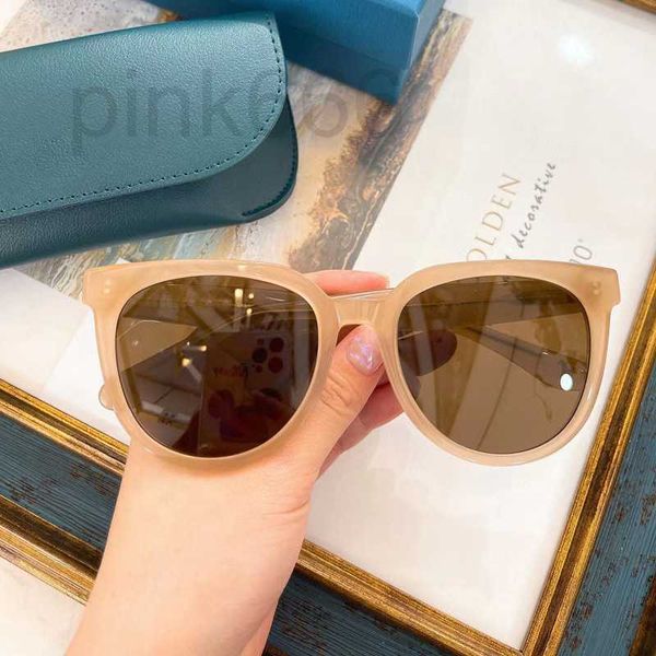 sunglasses designer liu yifei's sunglasses of the same style, women's high-class, tawny, 2023 new sunglasses, go to windy place, x, White;black
sunglasses designer liu yifei's sunglasses of the same style, women's high-class, tawny, 2023 new sunglasses, go to windy place, x, White;black