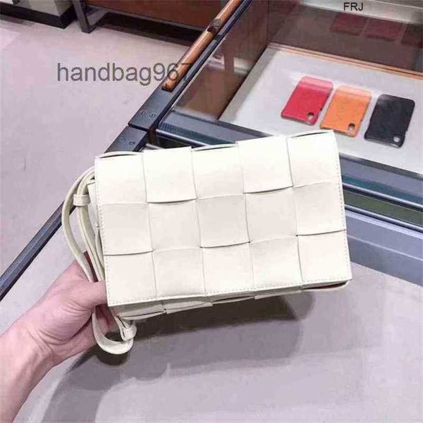 bottegas bags designer venetas cassettes designer bag trend handbags square woven small baodiejia single shoulder messenger bag wom have frj
bottegas bags designer venetas cassettes designer bag trend handbags square woven small baodiejia single shoulder messenger bag wom have frj