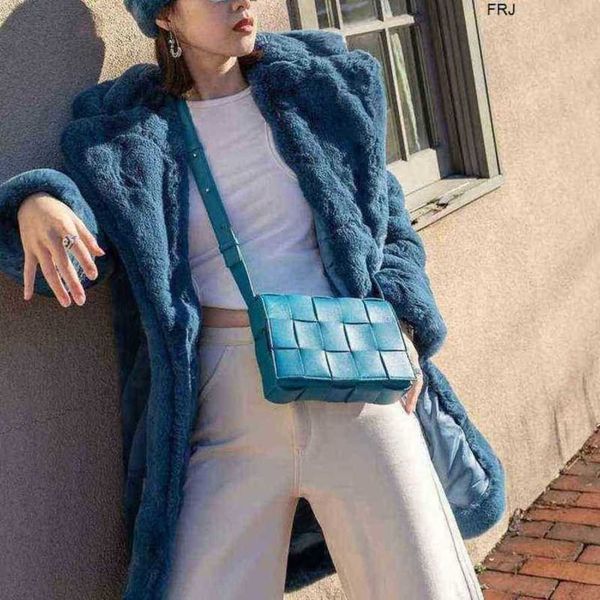 designer bottegas bags venetas cassettes donnain spring natural lambskin y2k trendy colors fashion shoulder for women weave sheepsk have log
designer bottegas bags venetas cassettes donnain spring natural lambskin y2k trendy colors fashion shoulder for women weave sheepsk have log