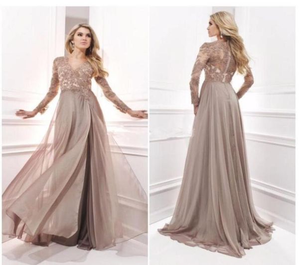 graceful a line chiffon mother of the bride dresses v neck long sleeve side slit appliques beads evening dress for women1409796, Black;red
graceful a line chiffon mother of the bride dresses v neck long sleeve side slit appliques beads evening dress for women1409796, Black;red