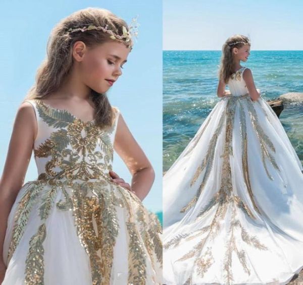 shining sequins appliques girls pageant gowns white and gold long train flower girl dresses for wedding baby birthday party dress7792635, White;blue
shining sequins appliques girls pageant gowns white and gold long train flower girl dresses for wedding baby birthday party dress7792635, White;blue