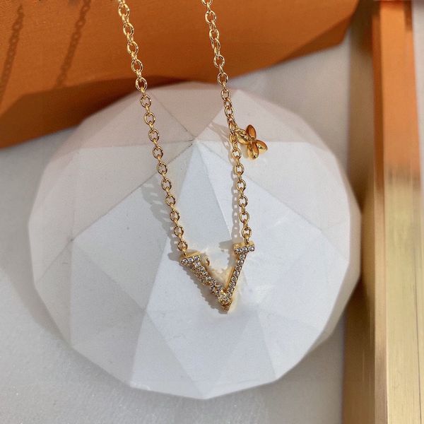 2023 fashion new designer necklace luxury yellow gold letter necklace simple elegant atmosphere no box, Silver
2023 fashion new designer necklace luxury yellow gold letter necklace simple elegant atmosphere no box, Silver