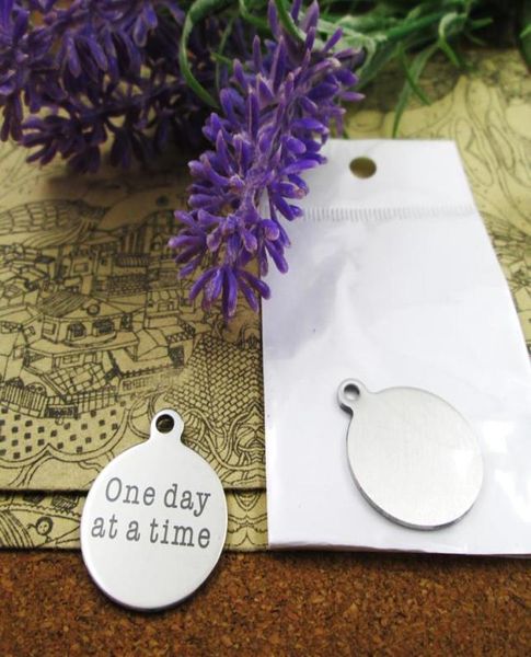 40pcsquotone day at a timequotstainless steel charms more style for choosing diy charms pendants for necklace9470143, Bronze;silver
40pcsquotone day at a timequotstainless steel charms more style for choosing diy charms pendants for necklace9470143, Bronze;silver