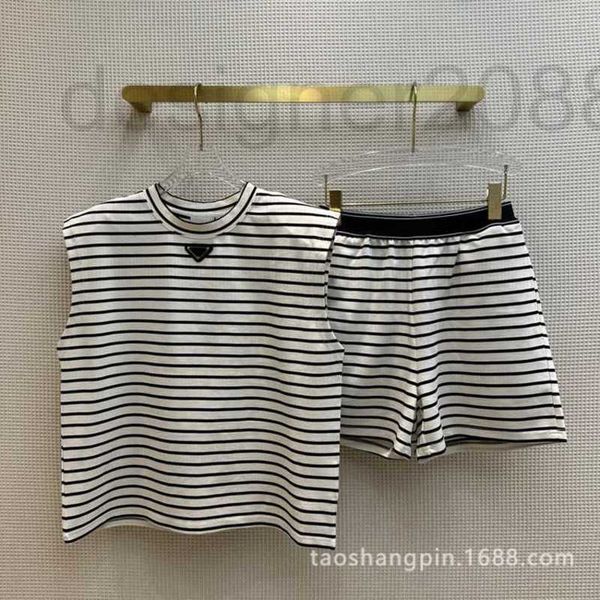 women's tracksuits designer casual set lazy striped tank elastic shorts two piece summer popj, Gray
women's tracksuits designer casual set lazy striped tank elastic shorts two piece summer popj, Gray