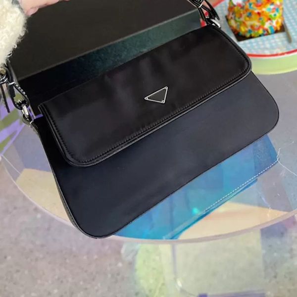 2023 fashion designer bags canvas totes shoulder bag luxury purse cross body the armpit black wallet genuine leather high-quality men and wo, Black;red
2023 fashion designer bags canvas totes shoulder bag luxury purse cross body the armpit black wallet genuine leather high-quality men and wo, Black;red