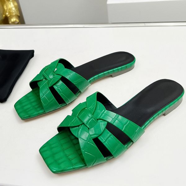 2023 flat bottom beach slippers premium cool slippers stone pattern flat bottom slippers woven one word ribbon luxury designer womens shoes, Black
2023 flat bottom beach slippers premium cool slippers stone pattern flat bottom slippers woven one word ribbon luxury designer womens shoes, Black