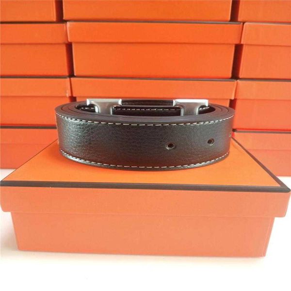 2023 fashion men belt designer luxury business smooth buckle mens belts for belt with box, Black;brown
2023 fashion men belt designer luxury business smooth buckle mens belts for belt with box, Black;brown