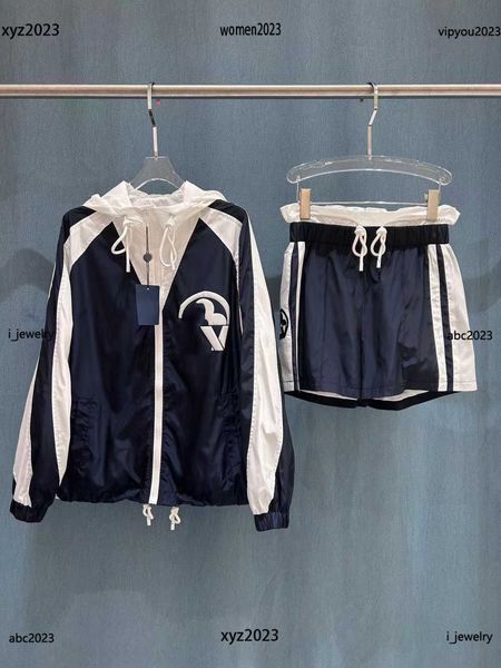 tracksuits summer women casual sets girl sunscreen suit size s-l 2pcs zippered hooded long sleeved jacket and lace up shorts may30, Gray
tracksuits summer women casual sets girl sunscreen suit size s-l 2pcs zippered hooded long sleeved jacket and lace up shorts may30, Gray