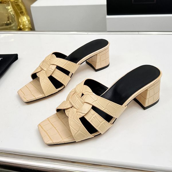 fashion sandal slipper women luxury designer slippers shallow beach leisure indoor full set of accessories summer slippers for ladies platfo, Black
fashion sandal slipper women luxury designer slippers shallow beach leisure indoor full set of accessories summer slippers for ladies platfo, Black