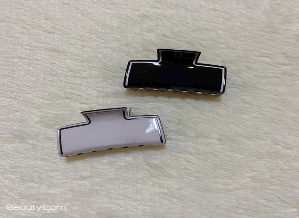 8x4cm fashion black and white acrylic cube claw clips c style hairpin side clip for ladies collection head accessories items vip g9030426, Golden;silver
8x4cm fashion black and white acrylic cube claw clips c style hairpin side clip for ladies collection head accessories items vip g9030426, Golden;silver