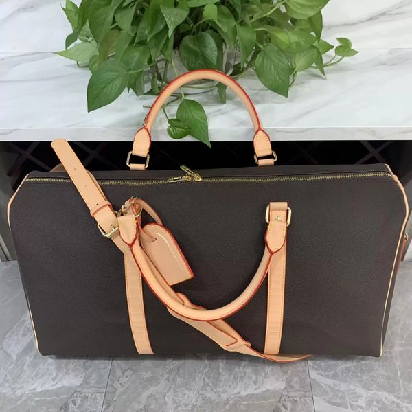 2023 designers handbag 55cm man duffle travel shoulder bag mens duffel backpack outdoor sport luggage bag male messenger bags, Black;red
2023 designers handbag 55cm man duffle travel shoulder bag mens duffel backpack outdoor sport luggage bag male messenger bags, Black;red