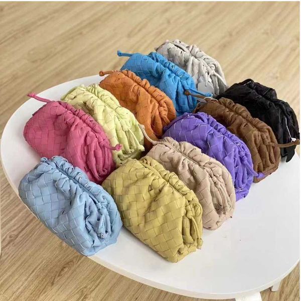 handbag bags luxury designer cowhide leather diagonal womenwoven cloud clip dumpling party clutch shoulder luxuries designers women bag
handbag bags luxury designer cowhide leather diagonal womenwoven cloud clip dumpling party clutch shoulder luxuries designers women bag