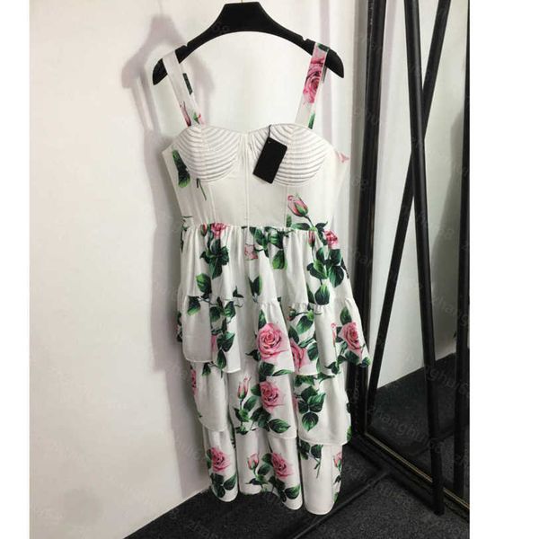 23ss women dress womens designer clothing summer dresses rose print strapless halter dress with ruffled edge womens clothing a1, Black;gray
23ss women dress womens designer clothing summer dresses rose print strapless halter dress with ruffled edge womens clothing a1, Black;gray