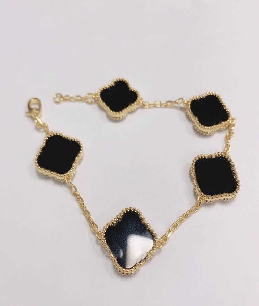 charm bracelets classic fashion designer clover bracelets flowers charm bracelet love bangle link chain women luxury jewelry van g2070971, Golden;silver
charm bracelets classic fashion designer clover bracelets flowers charm bracelet love bangle link chain women luxury jewelry van g2070971, Golden;silver