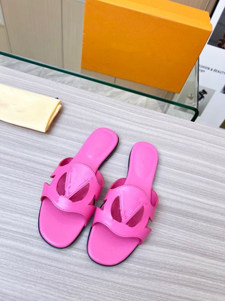2023 isola flat mule designers women slipper gold metallic lamb leather circle letter logo signature fashionable big size 35-43 1abqlj 1abp3, Black
2023 isola flat mule designers women slipper gold metallic lamb leather circle letter logo signature fashionable big size 35-43 1abqlj 1abp3, Black
