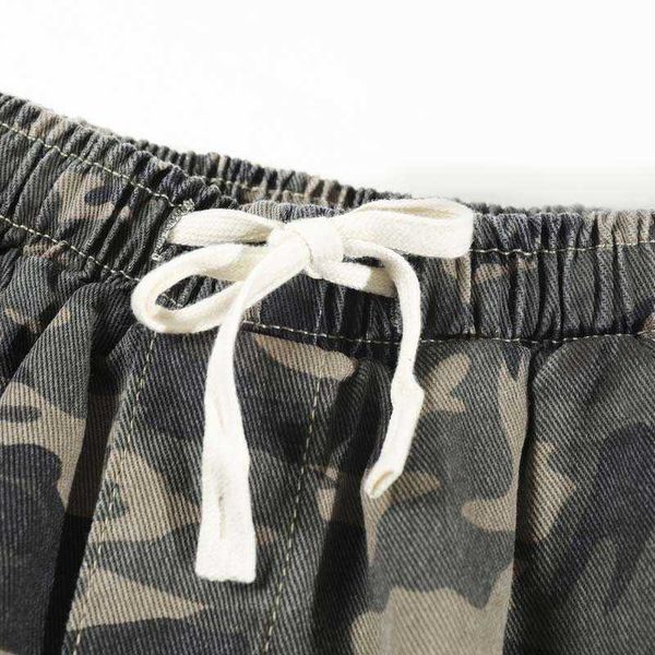 2023 high street camo denim shorts men's summer fashion loose wide leg casual functional work wear, White;black
2023 high street camo denim shorts men's summer fashion loose wide leg casual functional work wear, White;black