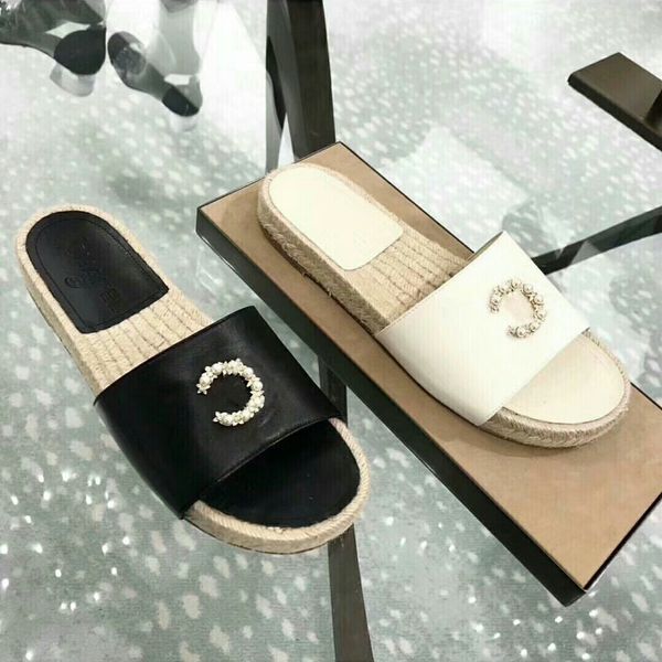 big rhinestone crystal interlocking c buckle sandal slippers womens logo slides designer sandals slip espadrilles mule flats luxury beach sl, Black
big rhinestone crystal interlocking c buckle sandal slippers womens logo slides designer sandals slip espadrilles mule flats luxury beach sl, Black
