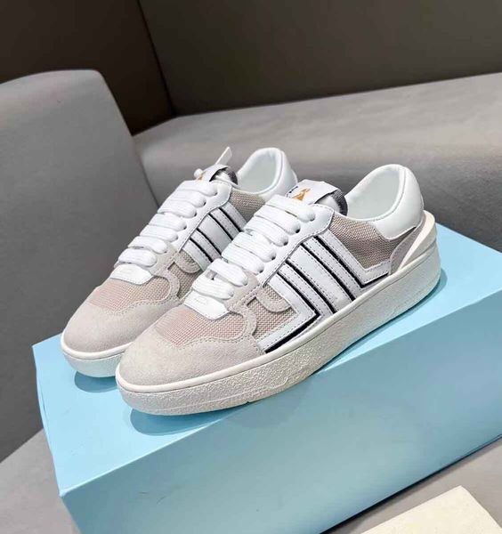 2023s/s fashion brand clay sneakers shoes women men low-trainers paneled mesh grained calfskin suede popular couple party,dress skateboard w, Black
2023s/s fashion brand clay sneakers shoes women men low-trainers paneled mesh grained calfskin suede popular couple party,dress skateboard w, Black
