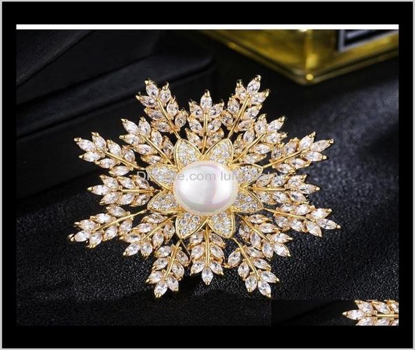 fashion women big pearl flower crystal rhinestone snowflake brooch pins gold silver cor for lady gift designer jewelry 5teat srn4l9281887, Gray
fashion women big pearl flower crystal rhinestone snowflake brooch pins gold silver cor for lady gift designer jewelry 5teat srn4l9281887, Gray