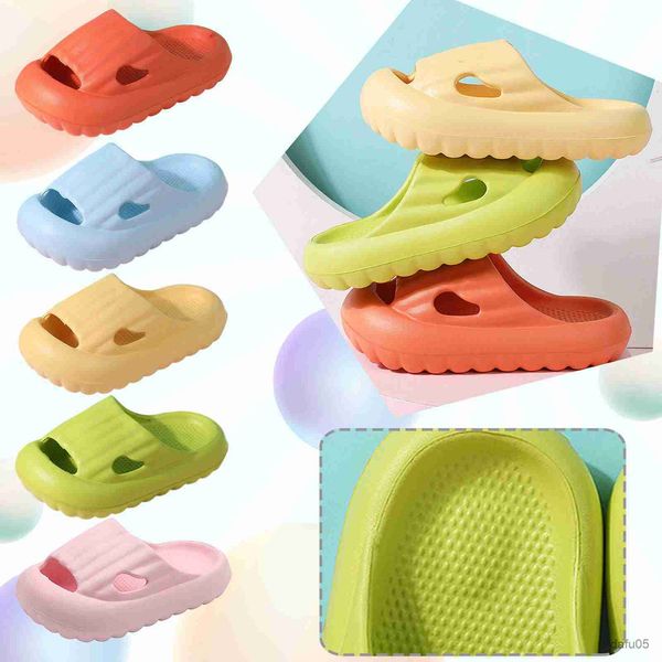 slipper kids solid color slippers toddler boys girls non slip indoor bathroom novelty open toe slides sandal summer children slippers, Black;grey
slipper kids solid color slippers toddler boys girls non slip indoor bathroom novelty open toe slides sandal summer children slippers, Black;grey