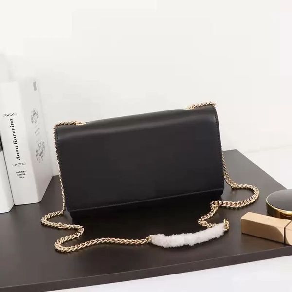 2023 clutch black wallet shoulder bags handbags cross body designers bag envelope purse genuine leather fashion luxury gold silver chain hig, Black;red
2023 clutch black wallet shoulder bags handbags cross body designers bag envelope purse genuine leather fashion luxury gold silver chain hig, Black;red