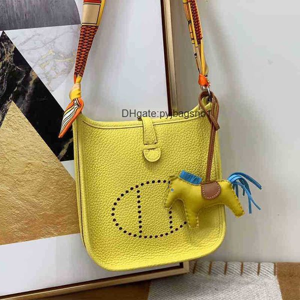 designer evelyn hollow out bucket bag leather litchi pattern womens single shoulder messenger mobile phone
designer evelyn hollow out bucket bag leather litchi pattern womens single shoulder messenger mobile phone