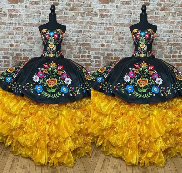 2022 vintage black yellow quinceanera dresses mexican style flowers embroidered ruffles strapless laceup sweet 15 girls charro1803119, Blue;red
2022 vintage black yellow quinceanera dresses mexican style flowers embroidered ruffles strapless laceup sweet 15 girls charro1803119, Blue;red