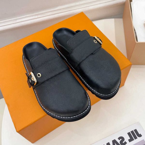 men slide comfort mules shoes women luxury leather flat slippers platform sandal fashion summer casual shoes 35-45 with box no436, Black
men slide comfort mules shoes women luxury leather flat slippers platform sandal fashion summer casual shoes 35-45 with box no436, Black