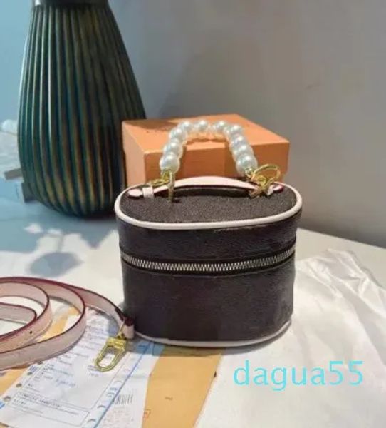 2023 new fashion mini shoulder bag designer makeup bag women cosmetic handbag small pouch case fashion toiletory canvas purse small tote
2023 new fashion mini shoulder bag designer makeup bag women cosmetic handbag small pouch case fashion toiletory canvas purse small tote