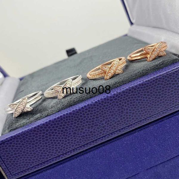 band rings new 925 sterling silver inlaid zircon cross ring women's temperament versatile fashion luxury brand fine jewelry j230602
band rings new 925 sterling silver inlaid zircon cross ring women's temperament versatile fashion luxury brand fine jewelry j230602