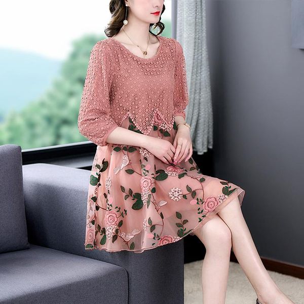 dresses zuo man ru 2023 spring and summer new pink flower embroidery large size dress round neck korean mesh splice small slim skirt, Black;gray
dresses zuo man ru 2023 spring and summer new pink flower embroidery large size dress round neck korean mesh splice small slim skirt, Black;gray