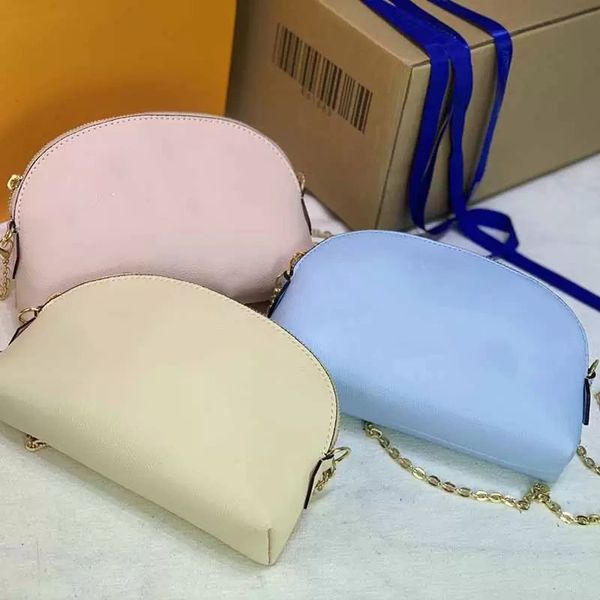 2023 mini shell bag cosmetic bags women small handbag purse clutch genuine leather gradient l letter makeup pouch crossbody chain, Black;red
2023 mini shell bag cosmetic bags women small handbag purse clutch genuine leather gradient l letter makeup pouch crossbody chain, Black;red