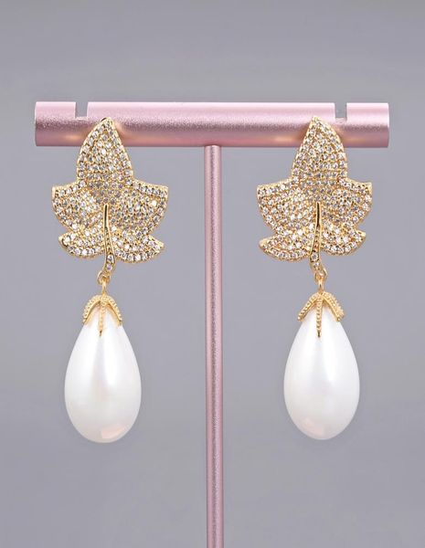 guaiguai jewelry white sea shell pearl gold color plated cz micro pave drop earrings for women real gems stone lady fashion jewell3341431, Silver
guaiguai jewelry white sea shell pearl gold color plated cz micro pave drop earrings for women real gems stone lady fashion jewell3341431, Silver