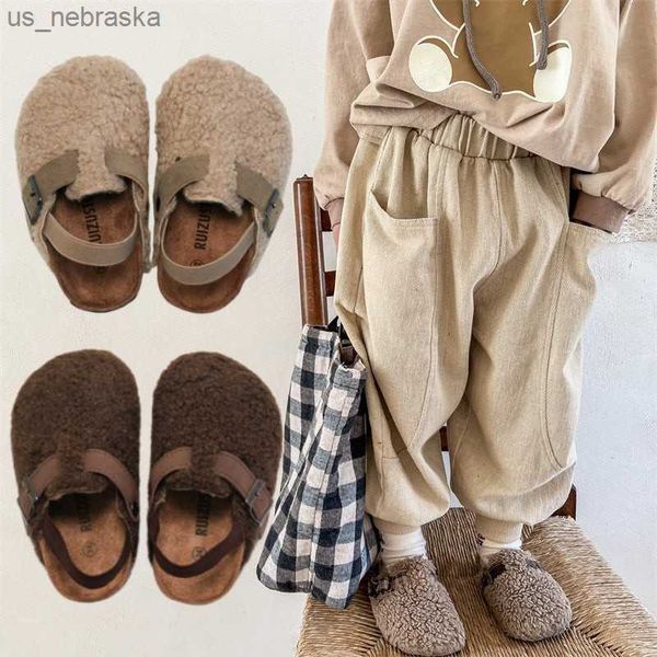 children's fleece elastic clogs baby boys girls plush slipper toddler prewalker footwear winter warm soft sole shoes l230518
children's fleece elastic clogs baby boys girls plush slipper toddler prewalker footwear winter warm soft sole shoes l230518