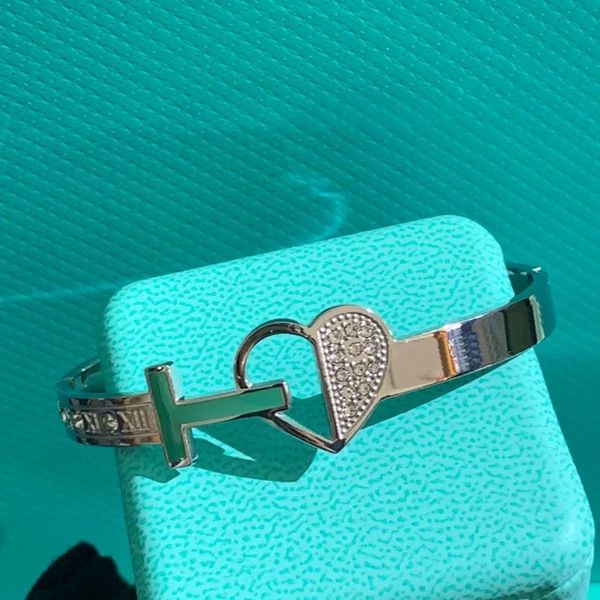 bracelet designers bangle luxurys silver torque bangle temperament versatile love diamond design fashion couple style christmas jewelrys ver, Black
bracelet designers bangle luxurys silver torque bangle temperament versatile love diamond design fashion couple style christmas jewelrys ver, Black