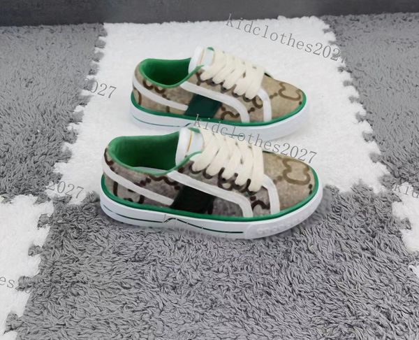kids sneakers designer boys girls shoes children leather school shoes casual flexible footwear luxury brand, Black;red
kids sneakers designer boys girls shoes children leather school shoes casual flexible footwear luxury brand, Black;red