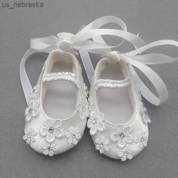 custom 100 days1st birthday newborn princess baby gilrs christening white embroidery soft soled flower elegant infant prewalker l230518
custom 100 days1st birthday newborn princess baby gilrs christening white embroidery soft soled flower elegant infant prewalker l230518