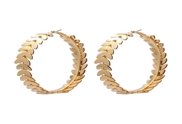 vintage gold color metal leave big circle hoop earrings for women girl geometric round statement earring fashion party jewelry4915378, Golden;silver
vintage gold color metal leave big circle hoop earrings for women girl geometric round statement earring fashion party jewelry4915378, Golden;silver